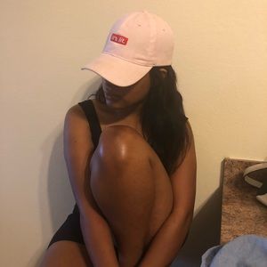 Meet your Posher, Simone